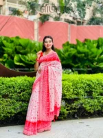 অলতা-সাদা: প্রিন্টেড কটন সিল্ক শাড়ি